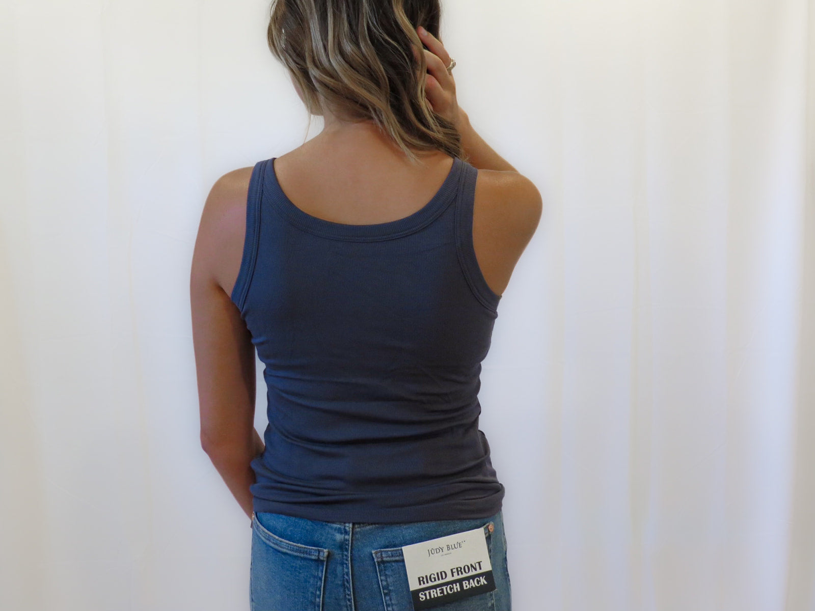 Staple Tank
