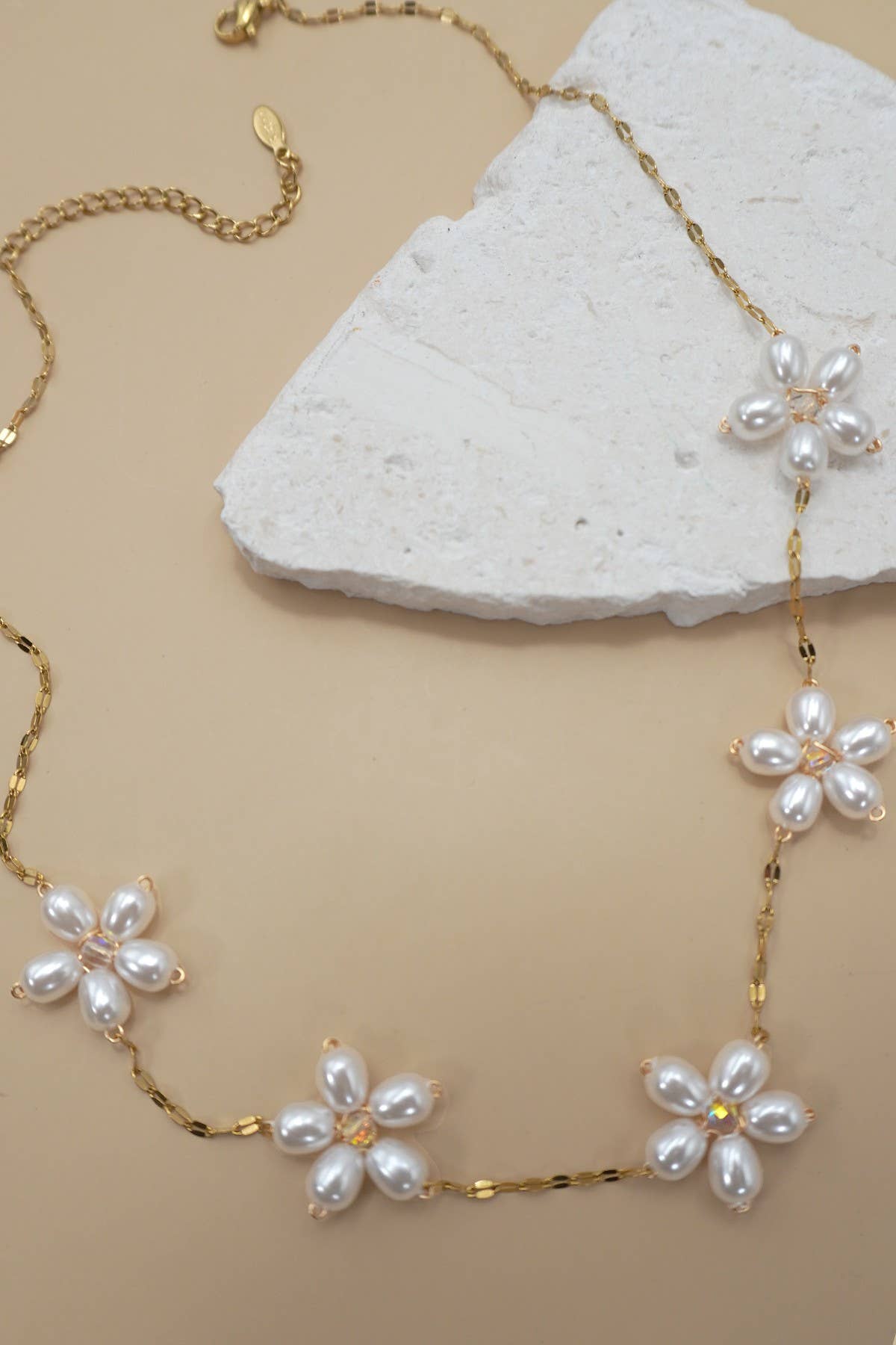 The Pearl Flower Necklace